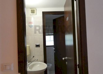 BAGNO - Commercial Activity PIAZZALE NEGRELLI
 
4, Milano - photo 7