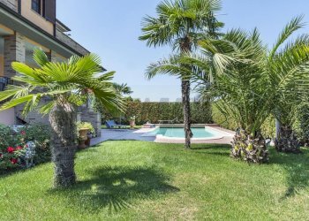 Giardino - Villa Via Grazia Deledda
 
40, Ceranova - foto 3