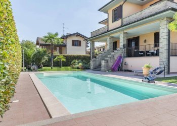 Piscina - Villa Via Grazia Deledda
 
40, Ceranova - foto 5