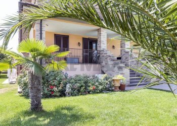 Casa all\'aperto - Villa Via Grazia Deledda
 
40, Ceranova - foto 6