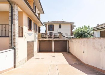 Terrazza - Villa Via Grazia Deledda
 
40, Ceranova - foto 14