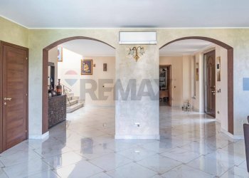 Stanza vuota - Villa Via Grazia Deledda
 
40, Ceranova - foto 24