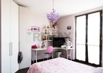 Camera / camera da letto - Villa Via Grazia Deledda
 
40, Ceranova - foto 41