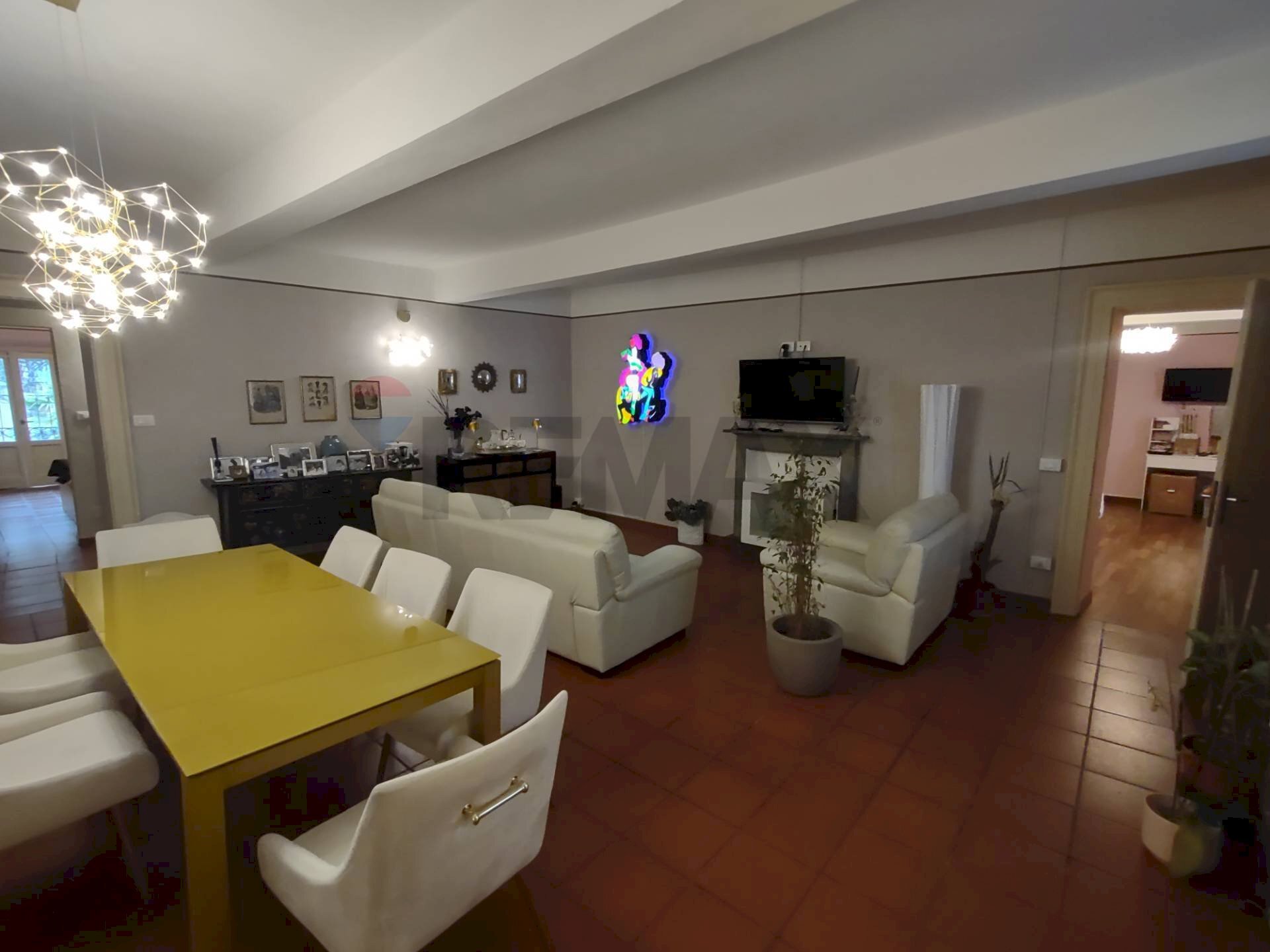 Sala da pranzo - Quadrilocale via P. Carpanelli
 
20, Pavia - foto 2