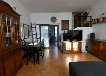 Sala da pranzo - Semi-detached house cascine calderari
 
11, Certosa di Pavia - photo 15