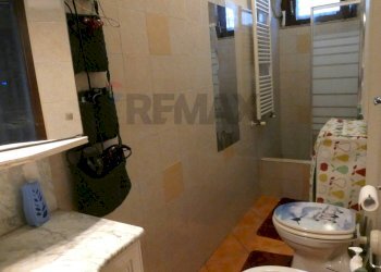 Bagno - Semi-detached house cascine calderari
 
11, Certosa di Pavia - photo 34