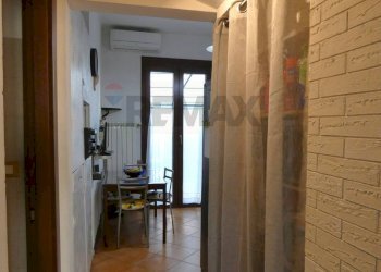 Hall / corridoio - Semi-detached house cascine calderari
 
11, Certosa di Pavia - photo 35
