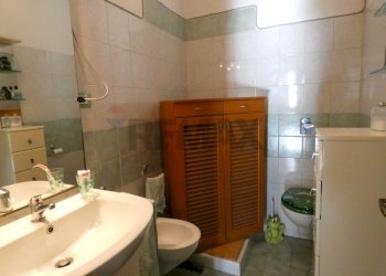 Bagno - Semi-detached house cascine calderari
 
11, Certosa di Pavia - photo 39