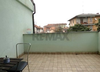 Balcone - Villa VIA ROMA
 
134, San Martino Siccomario - foto 43