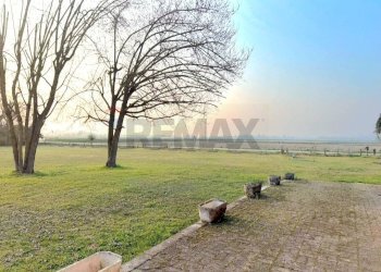 Giardino - Villa Via della Chiesa
 
1, Cassolnovo - foto 8