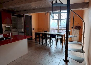 Sala da pranzo - Trilocale piazza verdi
 
4, San Martino Siccomario - foto 6