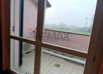 Balcone - Trilocale piazza verdi
 
4, San Martino Siccomario - foto 8