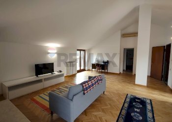 Sala da pranzo - Attico Viale Libetà
 
17, Pavia - foto 5