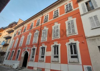 Edificio all\'aperto - Bilocale via san Martino
 
12, Pavia - foto 1