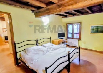 Camera / camera da letto - Bilocale via san Martino
 
12, Pavia - foto 4