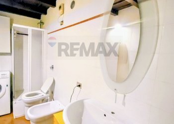 Bagno - Bilocale via san Martino
 
12, Pavia - foto 6