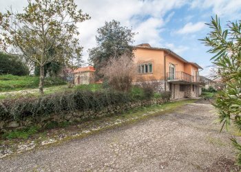 Casa all\'aperto - Casa semi indipendente via san magno
 
148, Farnese - foto 5