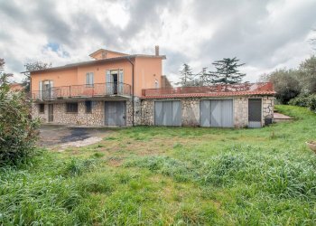 Casa all\'aperto - Casa semi indipendente via san magno
 
148, Farnese - foto 7