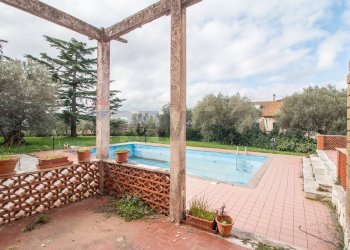 Piscina - Casa semi indipendente via san magno
 
148, Farnese - foto 17