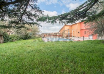 Giardino - Casa semi indipendente via san magno
 
148, Farnese - foto 18