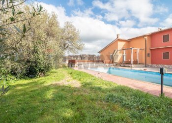 Piscina - Casa semi indipendente via san magno
 
148, Farnese - foto 20