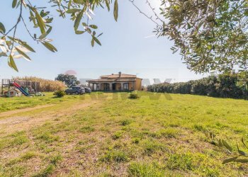 Giardino - Villa Via dell'arcipretura
 
4, Montalto di Castro - photo 6