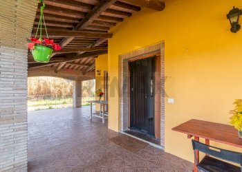 Terrazza - Villa Via dell'arcipretura
 
4, Montalto di Castro - photo 12