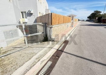 Balcone - Box Via Spadolini, Vieste - foto 1