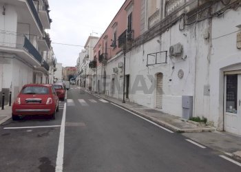 Edificio all\'aperto - Commercial Premises Corso Cesare Battisti
 
35, Vieste - photo 7