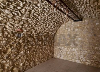 Stanza vuota - Commercial Premises Piazza Vittorio Emanuele
 
16, Vieste - photo 7