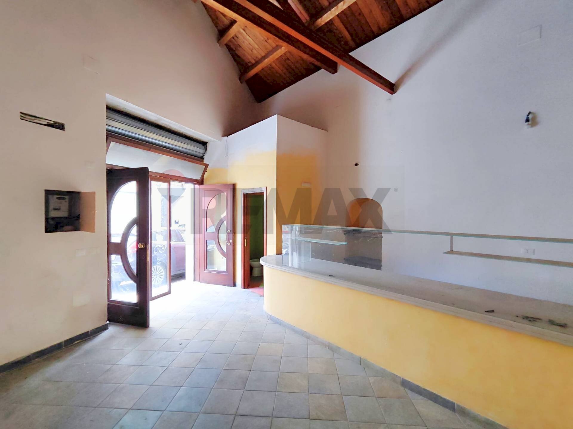 interno - Commercial Premises Vico Dei Conciatoi
 
4, Foggia - photo 2