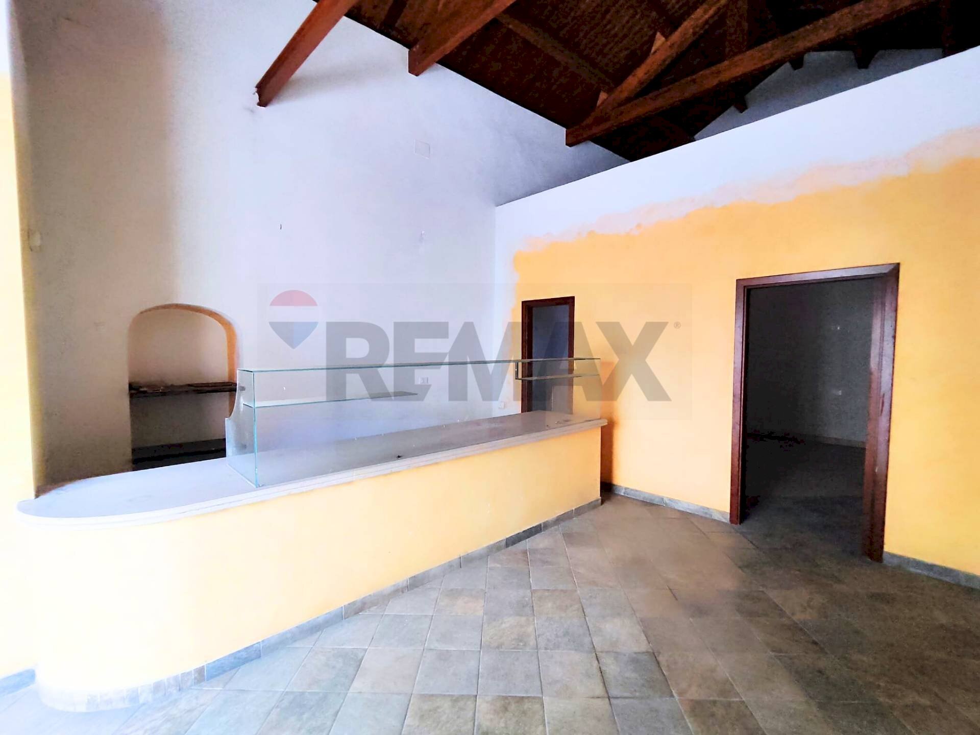 interno - Commercial Premises Vico Dei Conciatoi
 
4, Foggia - photo 3