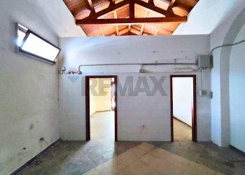 interno - Commercial Premises Vico Dei Conciatoi
 
4, Foggia - photo 4