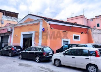 esterno - Commercial Premises Vico Dei Conciatoi
 
4, Foggia - photo 8