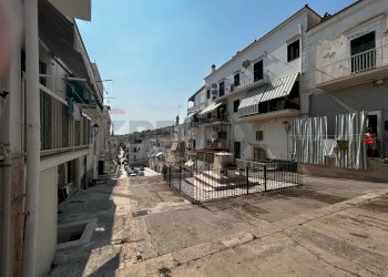 Edificio all\'aperto - Two-room apartment Via Domenico Antonio Spina
 
100, Vieste - photo 18