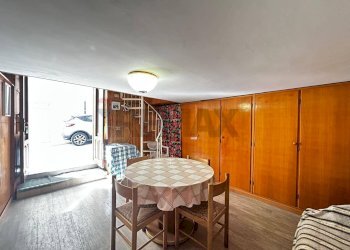 Sala da pranzo - Three-room apartment Via Dei Devita
 
32, Vieste - photo 4