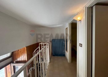 Hall / corridoio - Three-room apartment Via Dei Devita
 
32, Vieste - photo 9