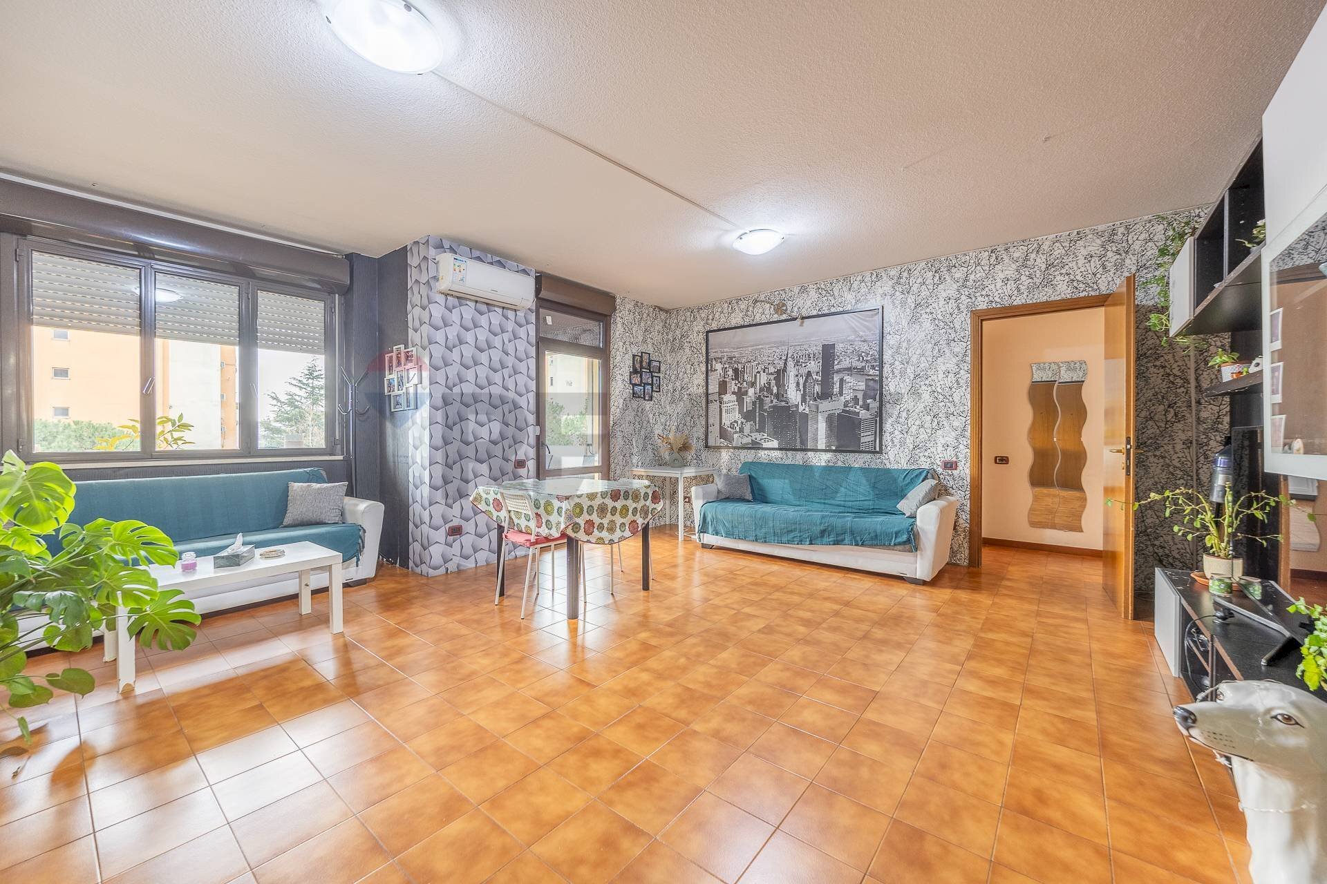 Soggiorno - Four-room apartment Viale Cavalieri Lina
 
76, Roma - photo 2