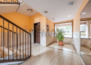 Ricezione / Lobby - Four-room apartment Viale Cavalieri Lina
76, Roma - photo 46