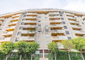 Edificio all\'aperto - Four-room apartment Viale Cavalieri Lina
76, Roma - photo 50
