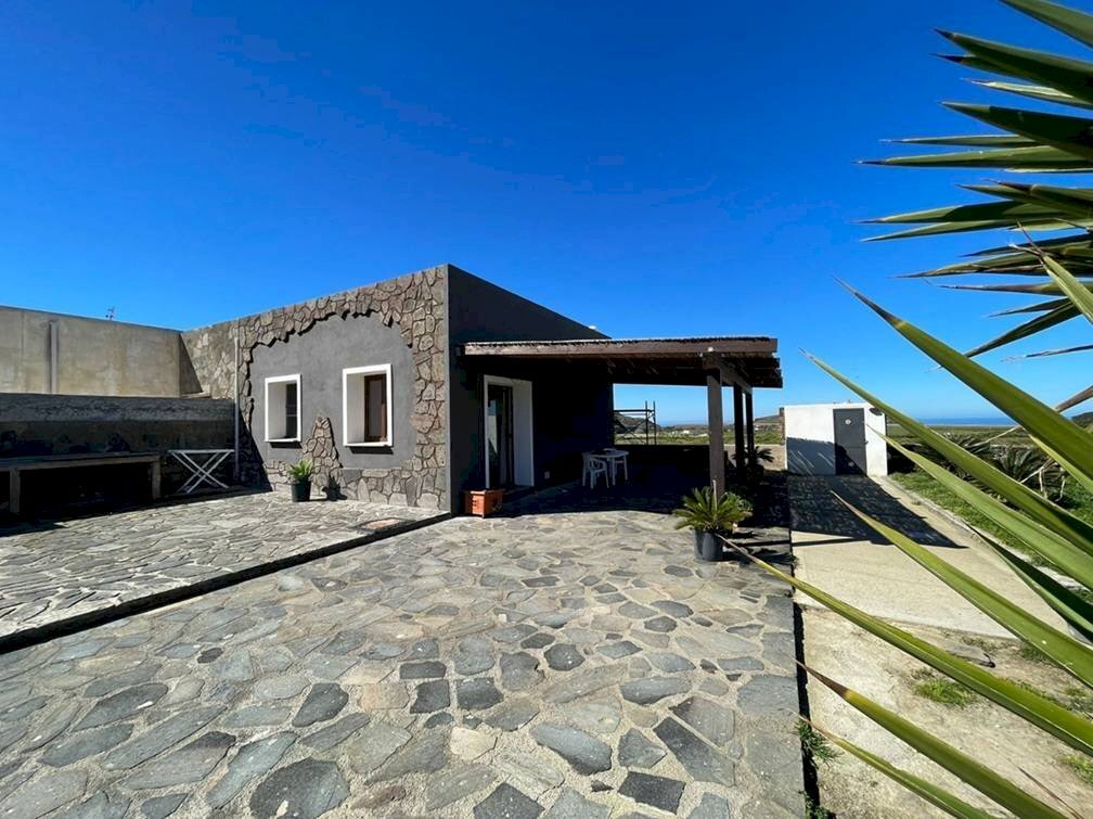 Foto 2 - Villa Via Ruchia
 
28, Pantelleria - foto 2