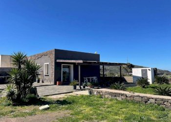 Foto 1 - Villa Via Ruchia
 
28, Pantelleria - foto 1