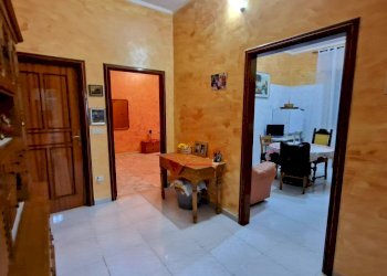 Foto 6 - Trilocale Via PROPERZIO
 
17, San Nicandro Garganico - foto 6