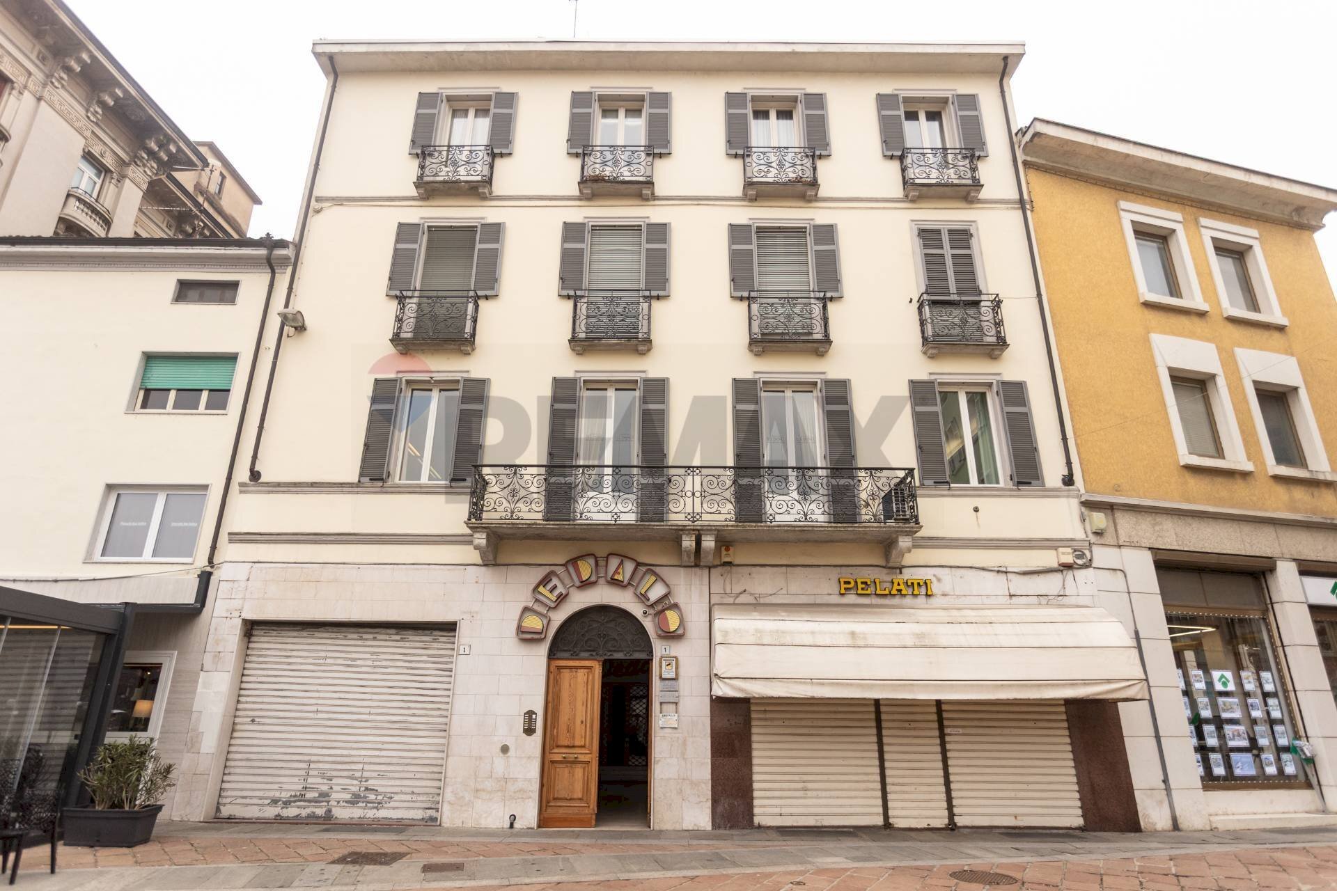Edificio all\'aperto - Shop LARGO ROMA
 
1, Salsomaggiore Terme - photo 3