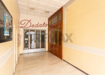 Hall / corridoio - Shop LARGO ROMA
1, Salsomaggiore Terme - photo 5