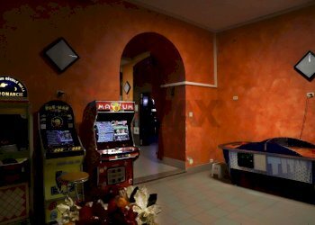 Soggiorno - Shop LARGO ROMA
1, Salsomaggiore Terme - photo 7