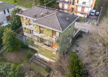 Edificio all\'aperto - Three-room apartment Via Francesco d'Assisi
 
15, Salsomaggiore Terme - photo 5