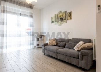 Soggiorno - Three-room apartment Via Francesco d'Assisi
 
15, Salsomaggiore Terme - photo 9