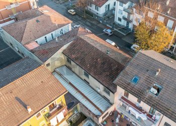 Edificio all\'aperto - Locale Commerciale Via Piero Bessone
11, Piacenza - foto 8