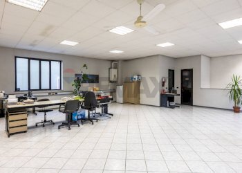 Ufficio - Locale Commerciale Via Piero Bessone
11, Piacenza - foto 47